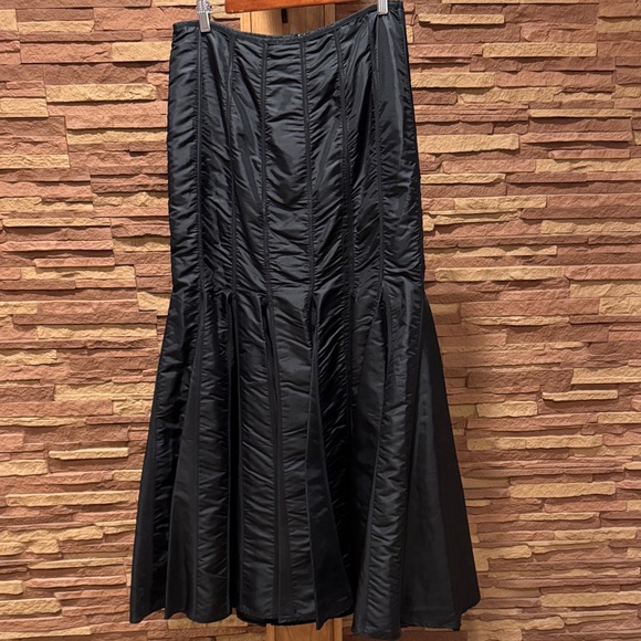 European Dresses & Skirts - Chic Black A-Line Women's Skirt